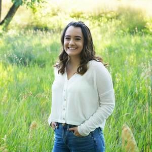 Meet your Posher, Emily